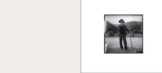 hüvely matyi, f.f., 20×20 cm, 1983 Tom-pouce, épreuve noir et blanc, 20×20 cm, 1983
